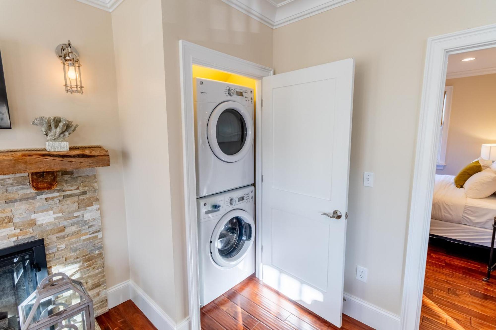 The Newport Lofts - 546 Thames Street Apartman Kültér fotó